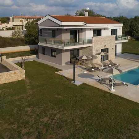 Villa Serena In Istria For 8 People With Private Heated Pool