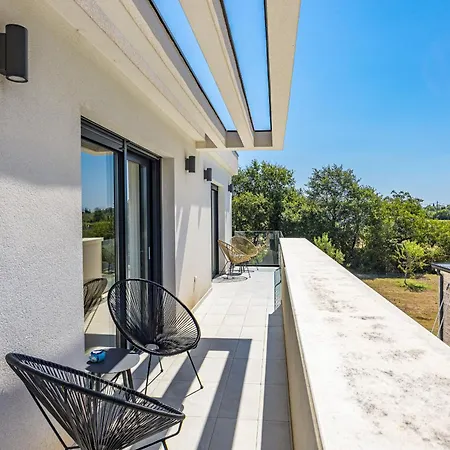 Serena In Istria For 8 People With Private Heated Pool *