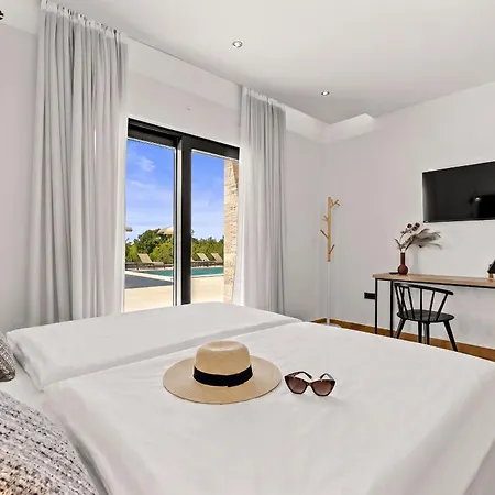 Serena In Istria For 8 People With Private Heated Pool