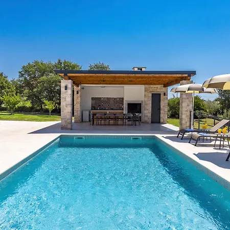 Villa Serena In Istria For 8 People With Private Heated Pool