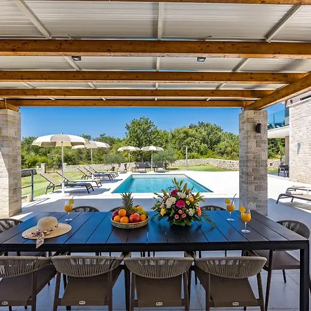 Serena In Istria For 8 People With Private Heated Pool Вилла *